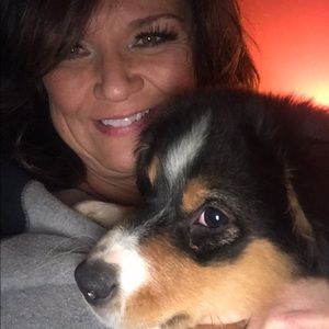 Meet your Posher, Cynthia